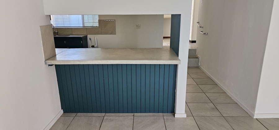 To Let 5 Bedroom Property for Rent in Waterkloof Glen Gauteng