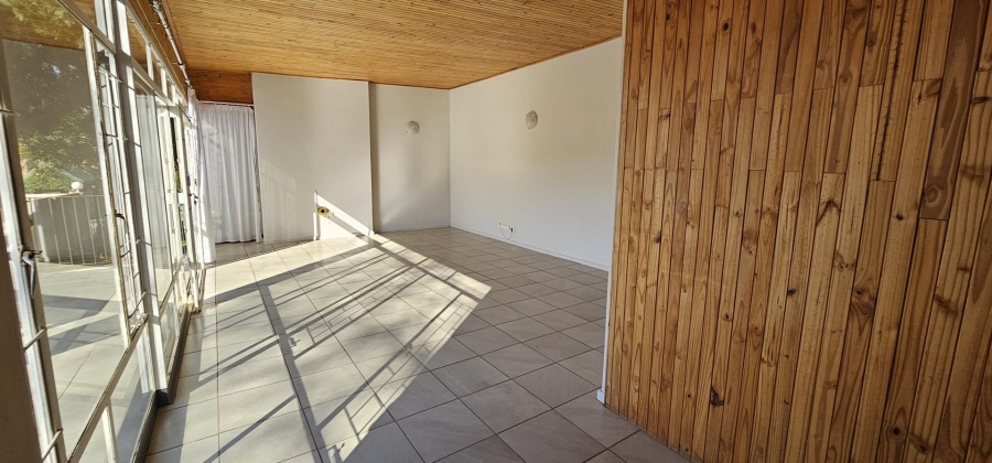 To Let 5 Bedroom Property for Rent in Waterkloof Glen Gauteng