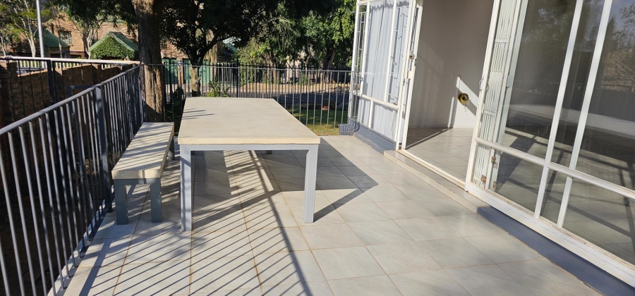 To Let 5 Bedroom Property for Rent in Waterkloof Glen Gauteng