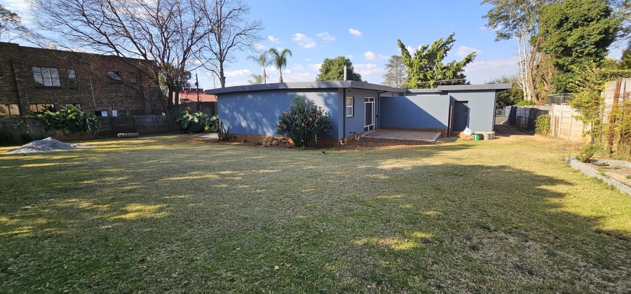 To Let 5 Bedroom Property for Rent in Waterkloof Glen Gauteng