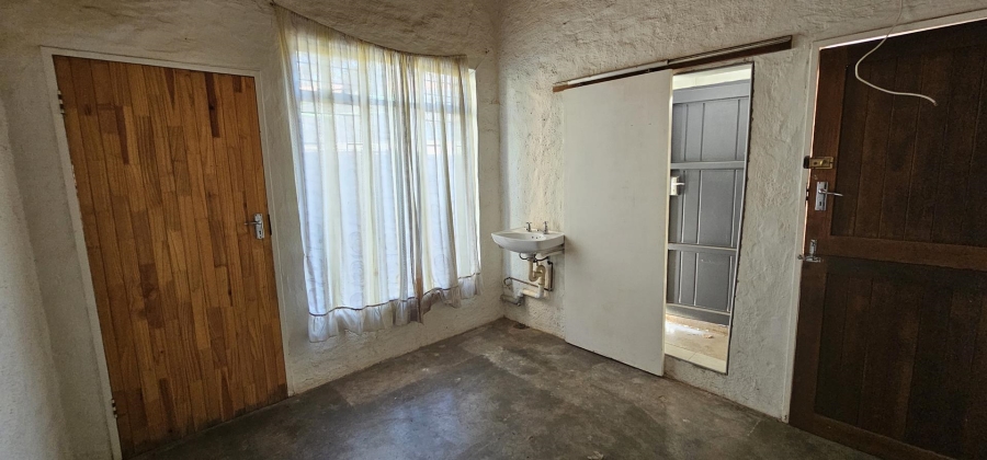 To Let 5 Bedroom Property for Rent in Waterkloof Glen Gauteng