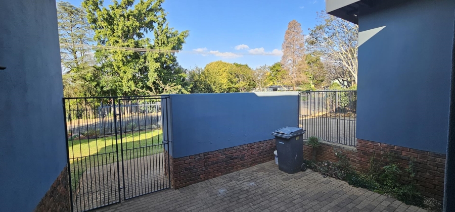 To Let 5 Bedroom Property for Rent in Waterkloof Glen Gauteng