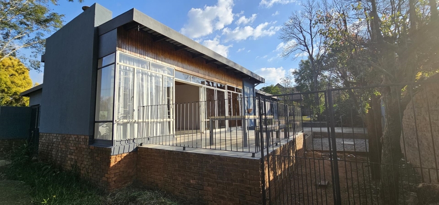 To Let 5 Bedroom Property for Rent in Waterkloof Glen Gauteng