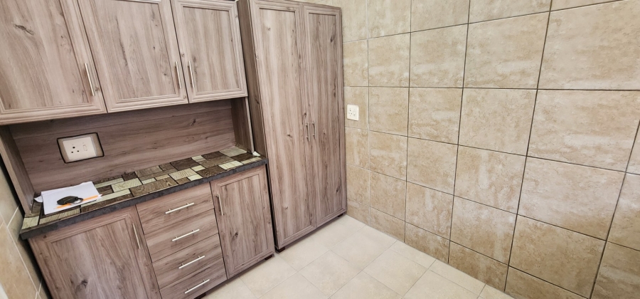 To Let 2 Bedroom Property for Rent in Laudium Gauteng