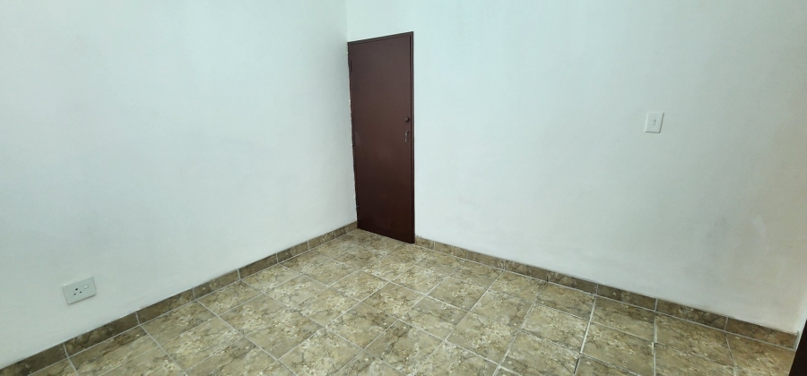 To Let 2 Bedroom Property for Rent in Laudium Gauteng