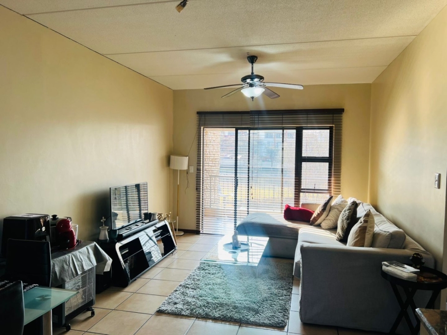 2 Bedroom Property for Sale in Greenstone Hill Gauteng