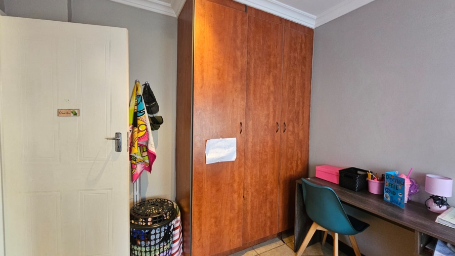 2 Bedroom Property for Sale in Montana Tuine Gauteng