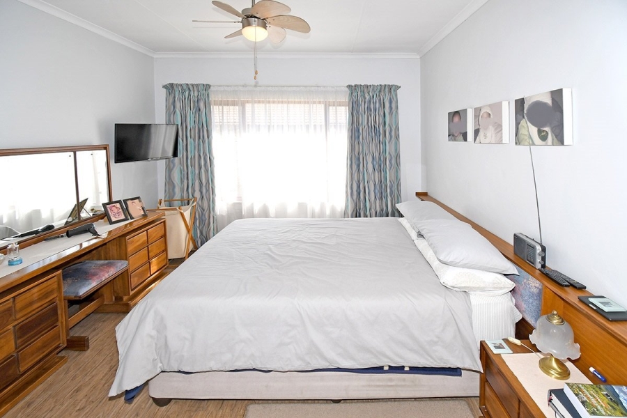 3 Bedroom Property for Sale in Thatchfield Glen Gauteng