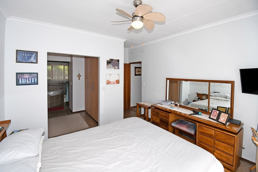 3 Bedroom Property for Sale in Thatchfield Glen Gauteng