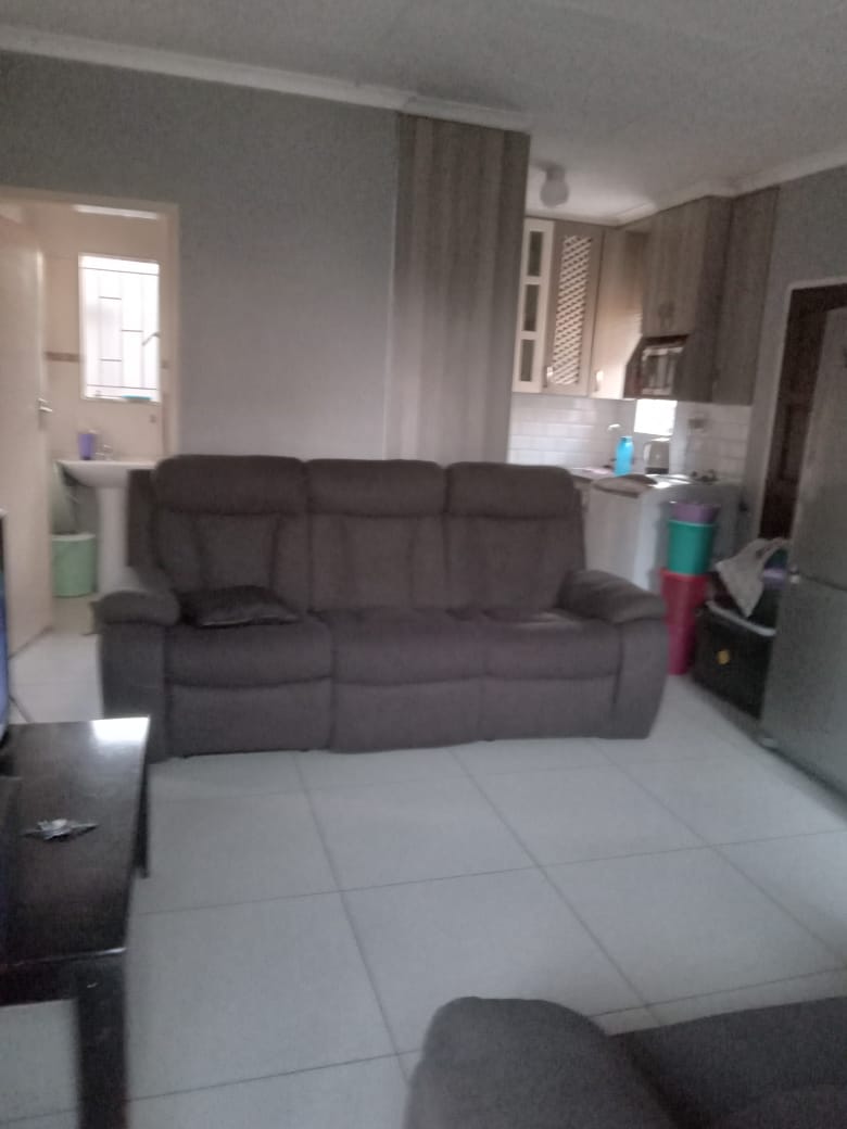 2 Bedroom Property for Sale in Bloubosrand Gauteng