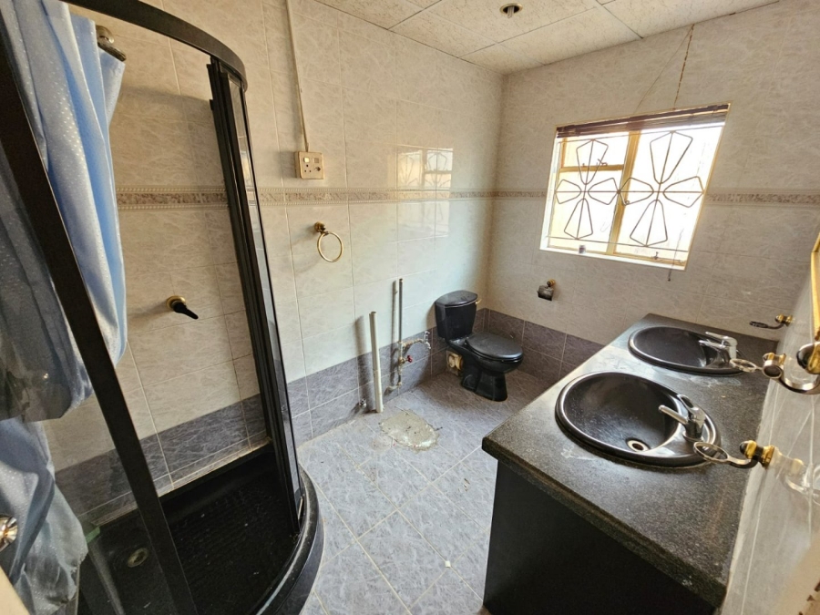 To Let 3 Bedroom Property for Rent in Laudium Gauteng