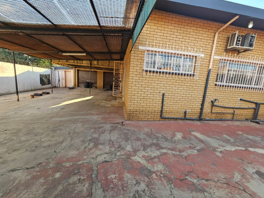 To Let 3 Bedroom Property for Rent in Laudium Gauteng