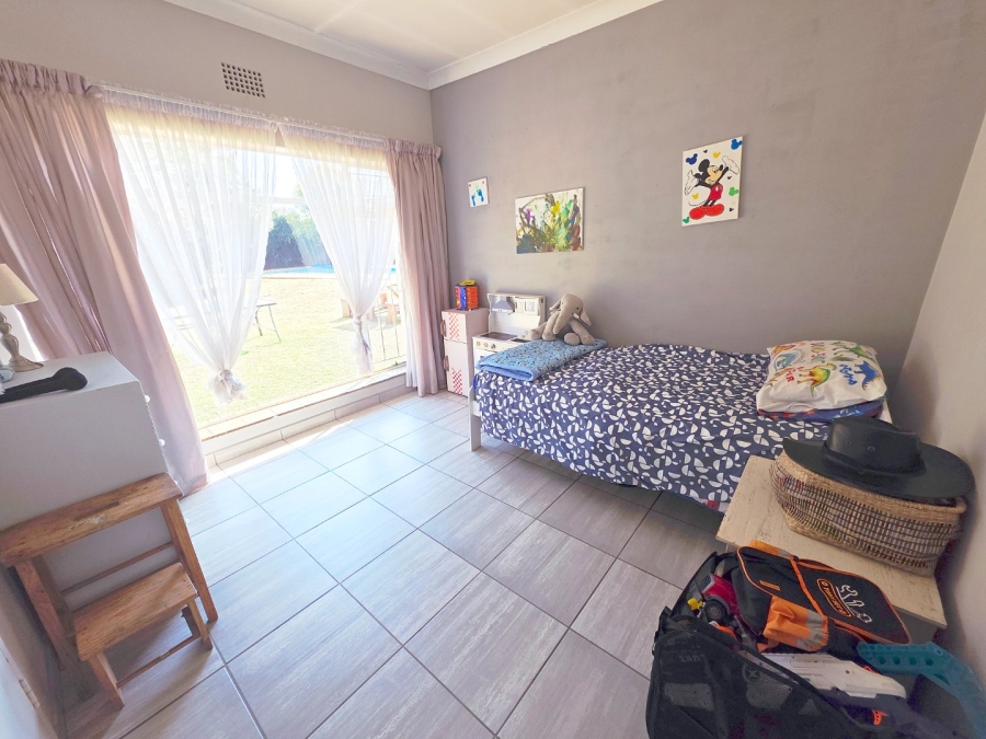 3 Bedroom Property for Sale in Strubenvale Gauteng