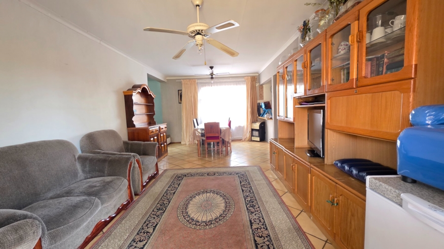 2 Bedroom Property for Sale in Eldoraigne Gauteng