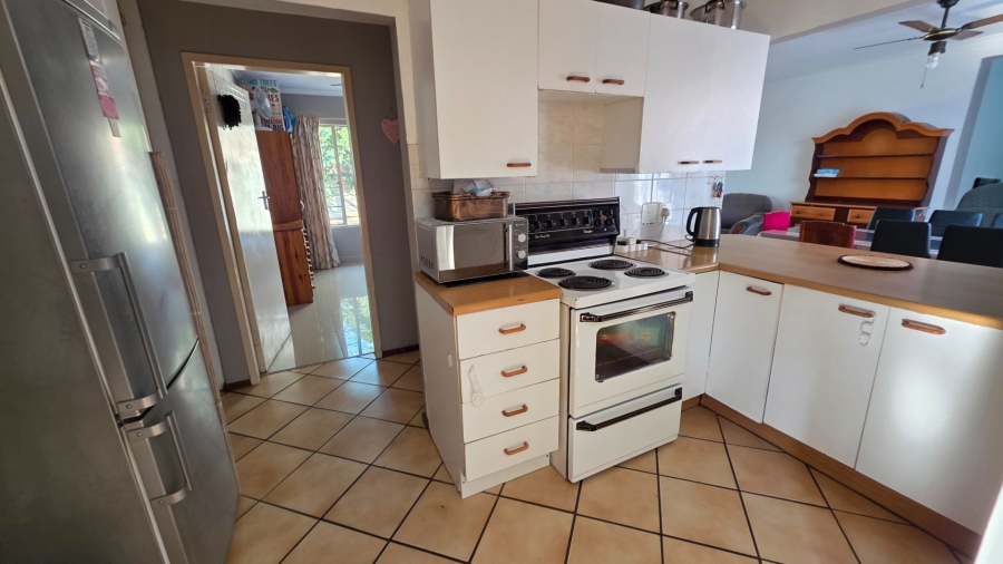 2 Bedroom Property for Sale in Eldoraigne Gauteng