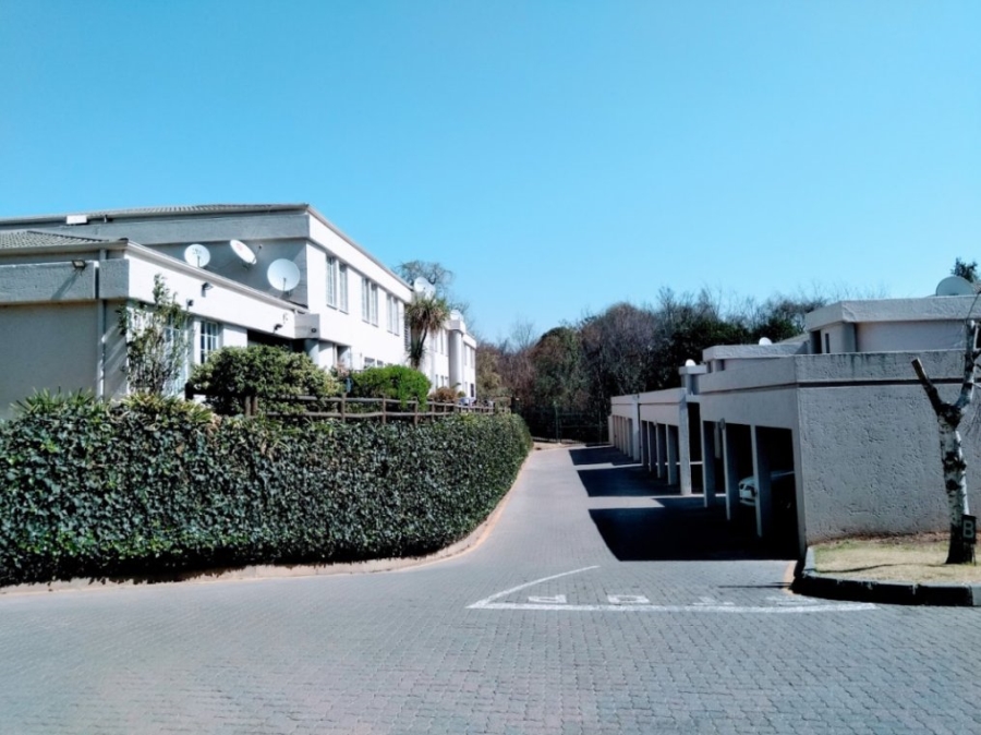 1 Bedroom Property for Sale in Bedfordview Gauteng