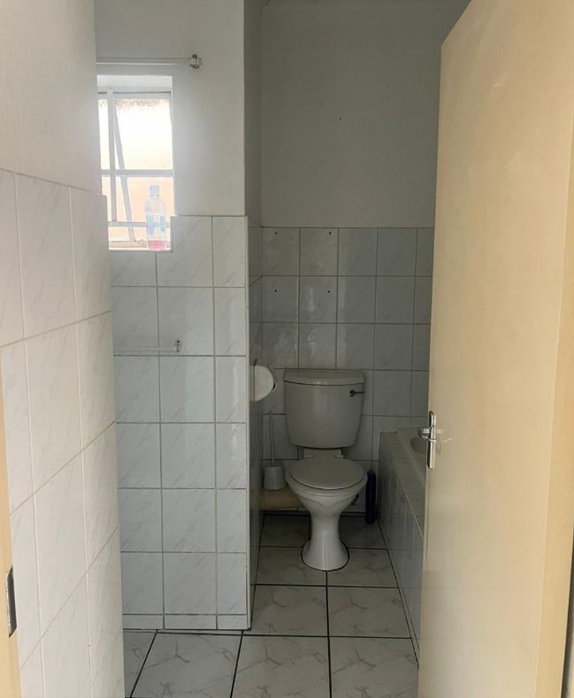 1 Bedroom Property for Sale in Bedfordview Gauteng