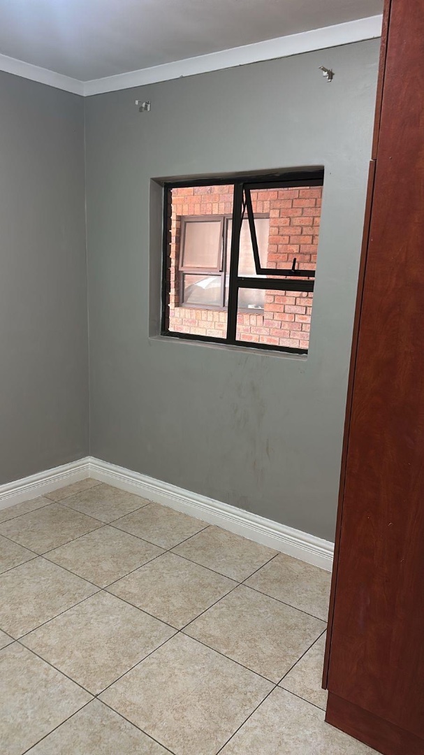 To Let 2 Bedroom Property for Rent in Lenasia Ext 10 Gauteng