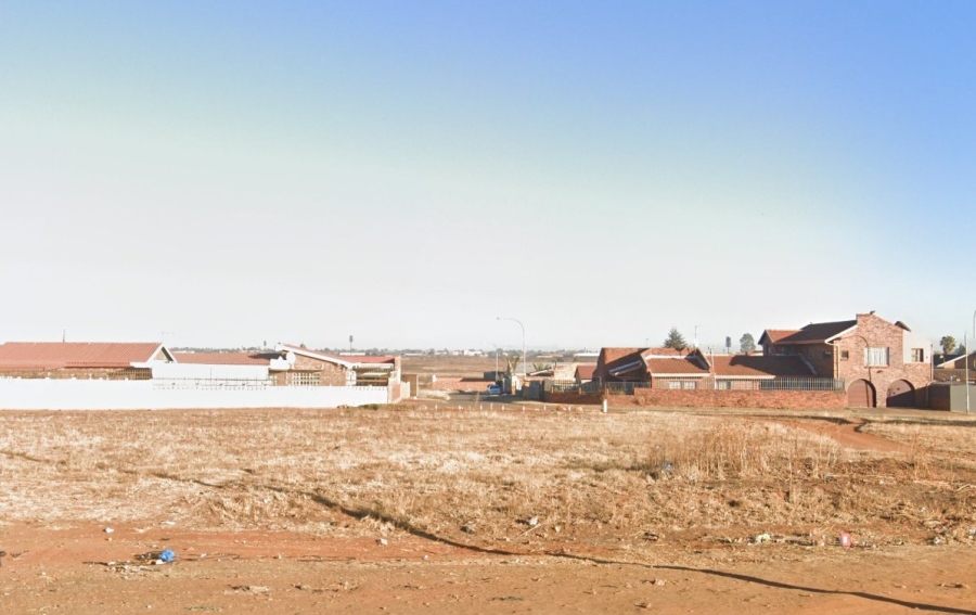  Bedroom Property for Sale in Lenasia Ext 11 Gauteng