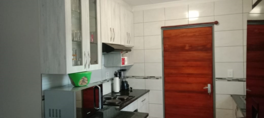 Bedroom Property for Sale in Olifantsfontein Gauteng