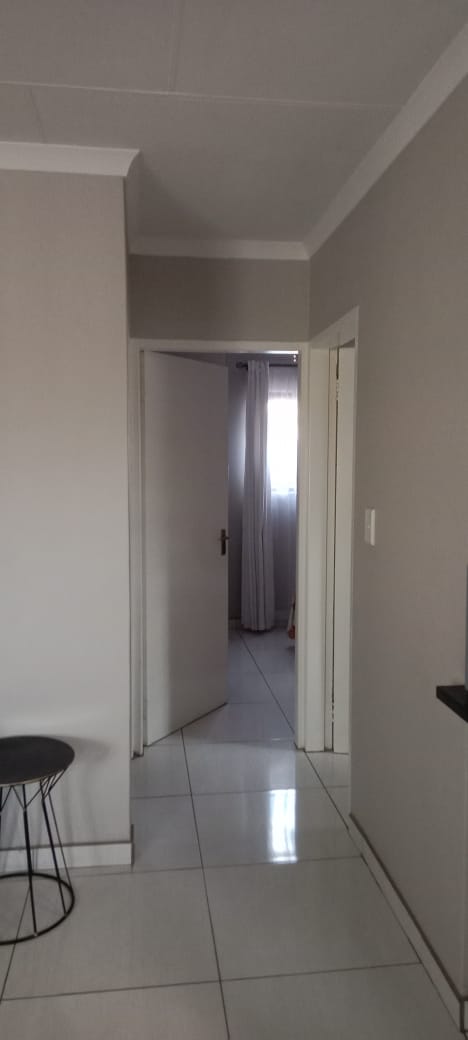  Bedroom Property for Sale in Olifantsfontein Gauteng