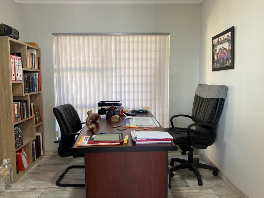 3 Bedroom Property for Sale in Breaunanda Gauteng