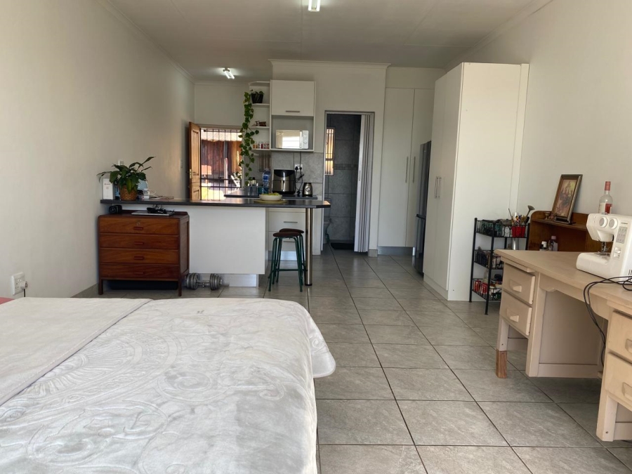 3 Bedroom Property for Sale in Breaunanda Gauteng