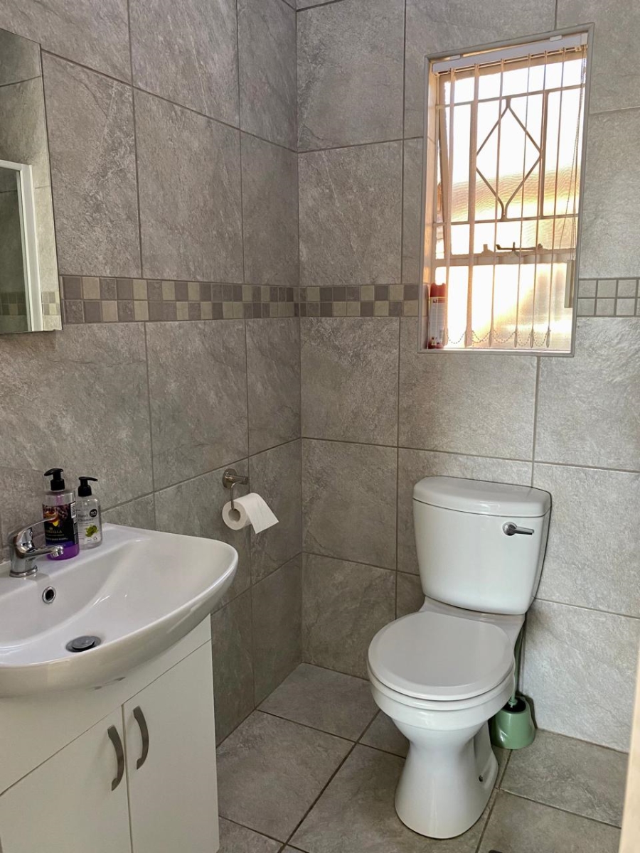 3 Bedroom Property for Sale in Breaunanda Gauteng