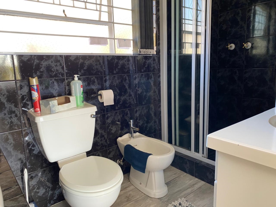 3 Bedroom Property for Sale in Breaunanda Gauteng