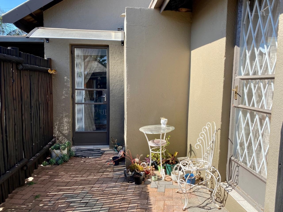 3 Bedroom Property for Sale in Breaunanda Gauteng