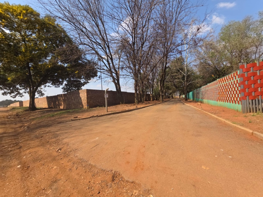  Bedroom Property for Sale in Bredell Gauteng