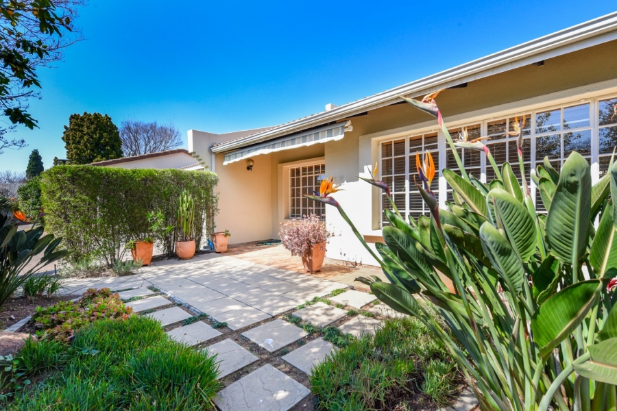 2 Bedroom Property for Sale in Magaliessig Gauteng