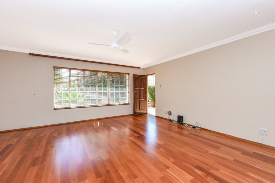 2 Bedroom Property for Sale in Magaliessig Gauteng