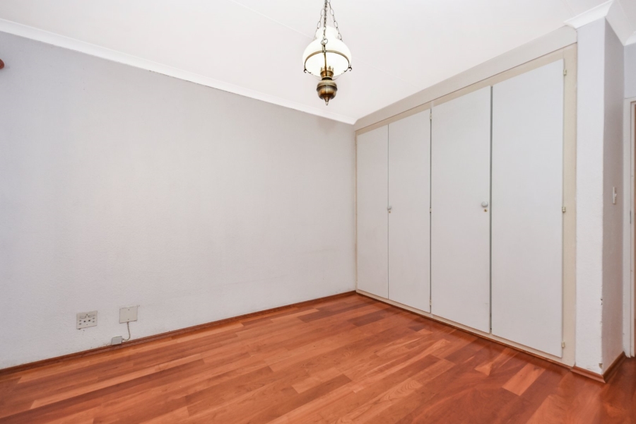 2 Bedroom Property for Sale in Magaliessig Gauteng