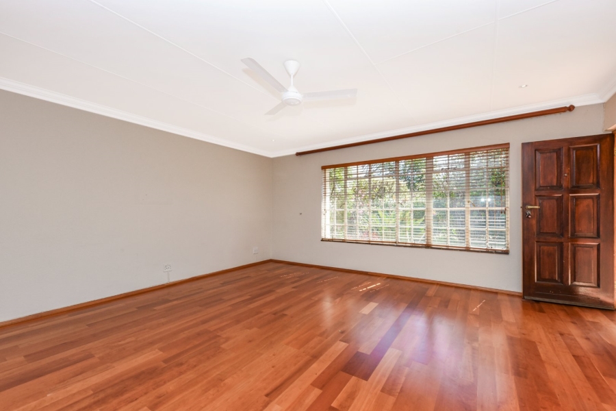 2 Bedroom Property for Sale in Magaliessig Gauteng