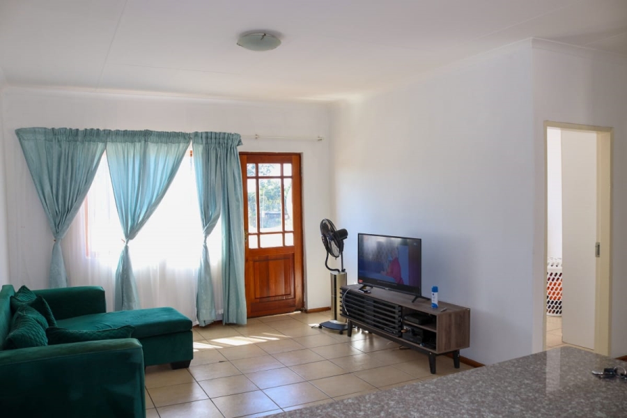  Bedroom Property for Sale in Hesteapark Gauteng