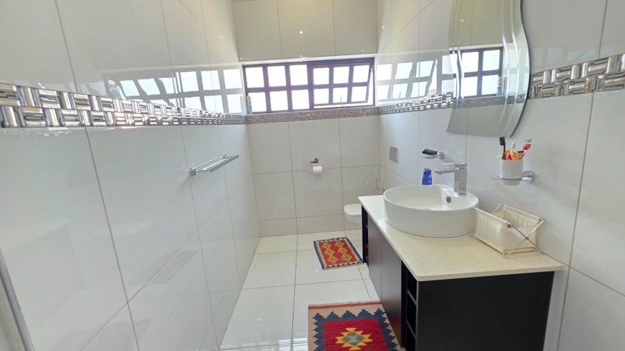 4 Bedroom Property for Sale in Eldoraigne Gauteng
