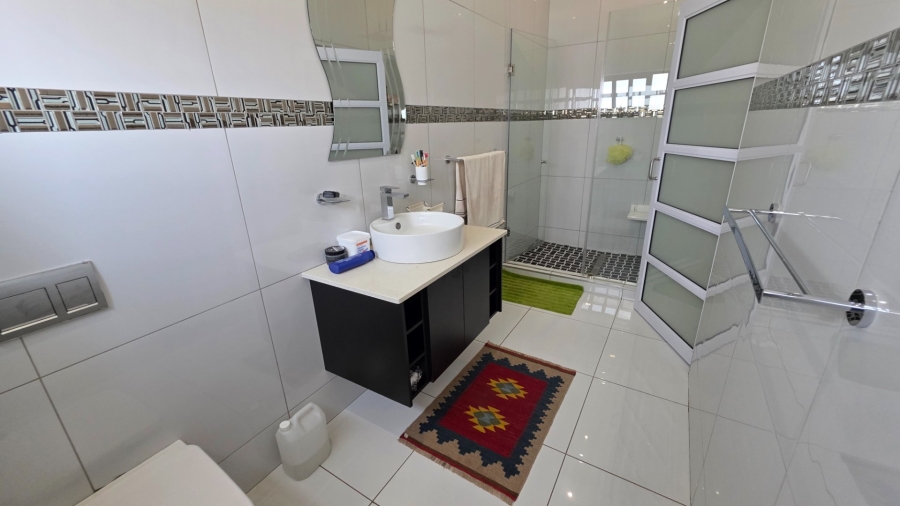 4 Bedroom Property for Sale in Eldoraigne Gauteng