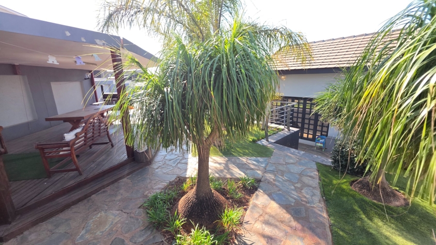 4 Bedroom Property for Sale in Eldoraigne Gauteng