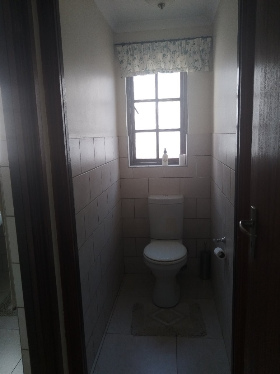 To Let 3 Bedroom Property for Rent in Lonehill Gauteng