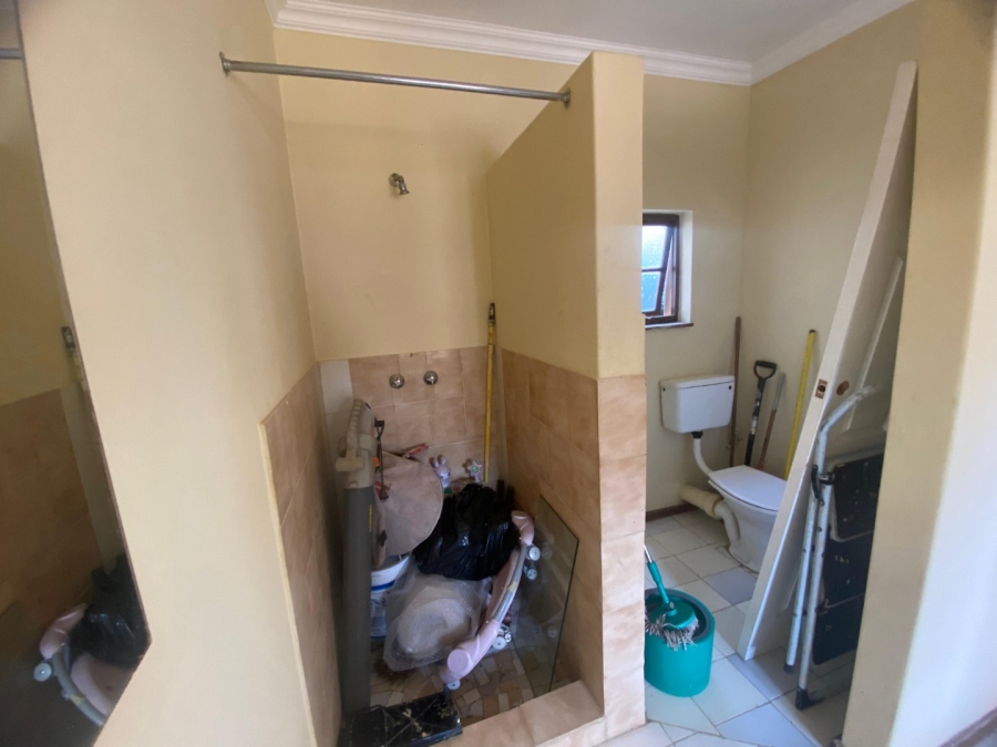 4 Bedroom Property for Sale in Zwartkop Gauteng