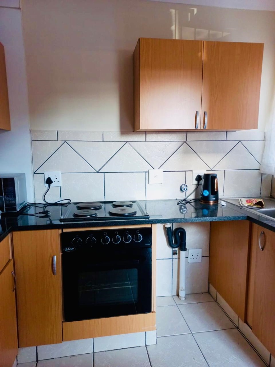 2 Bedroom Property for Sale in Pretoria North Gauteng
