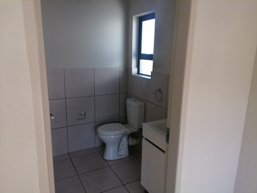 2 Bedroom Property for Sale in Norton Park Gauteng