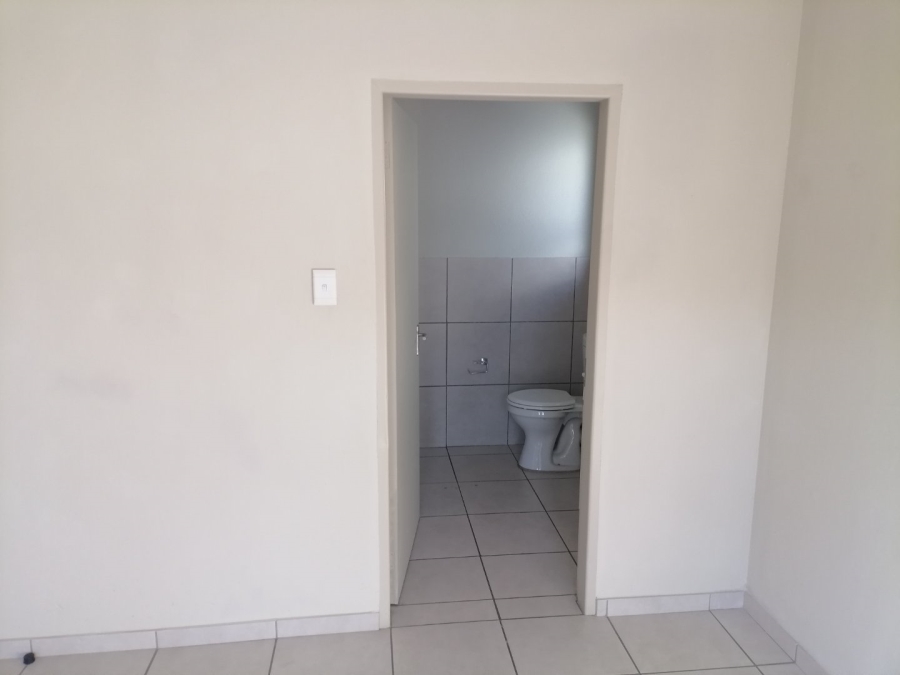 2 Bedroom Property for Sale in Norton Park Gauteng