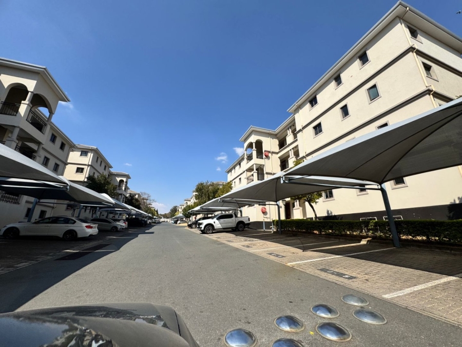 2 Bedroom Property for Sale in Noordwyk Gauteng