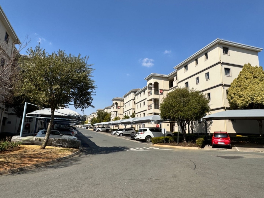 2 Bedroom Property for Sale in Noordwyk Gauteng