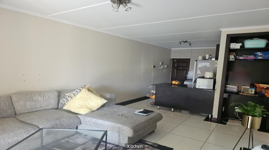 2 Bedroom Property for Sale in Noordwyk Gauteng