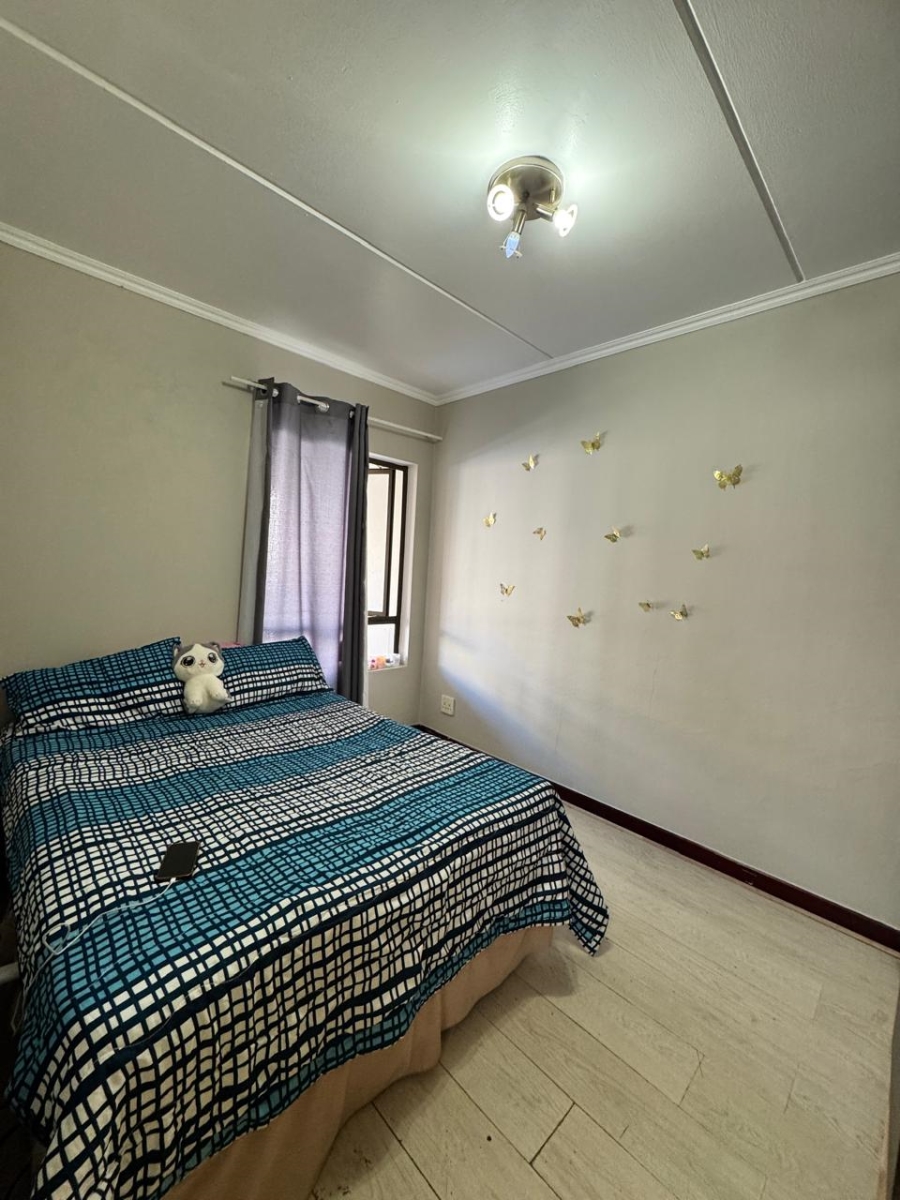 2 Bedroom Property for Sale in Noordwyk Gauteng