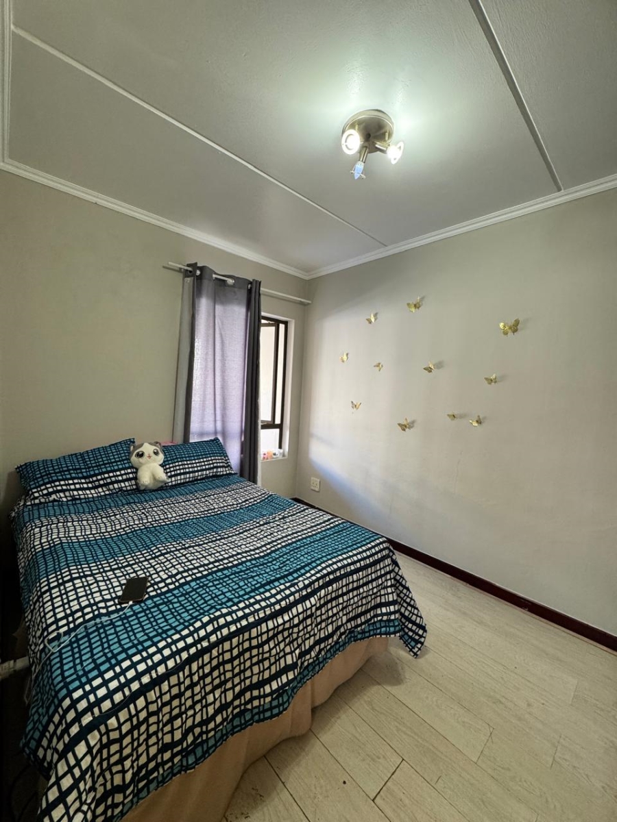 2 Bedroom Property for Sale in Noordwyk Gauteng