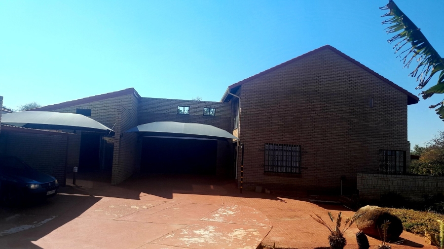 5 Bedroom Property for Sale in Danville Gauteng